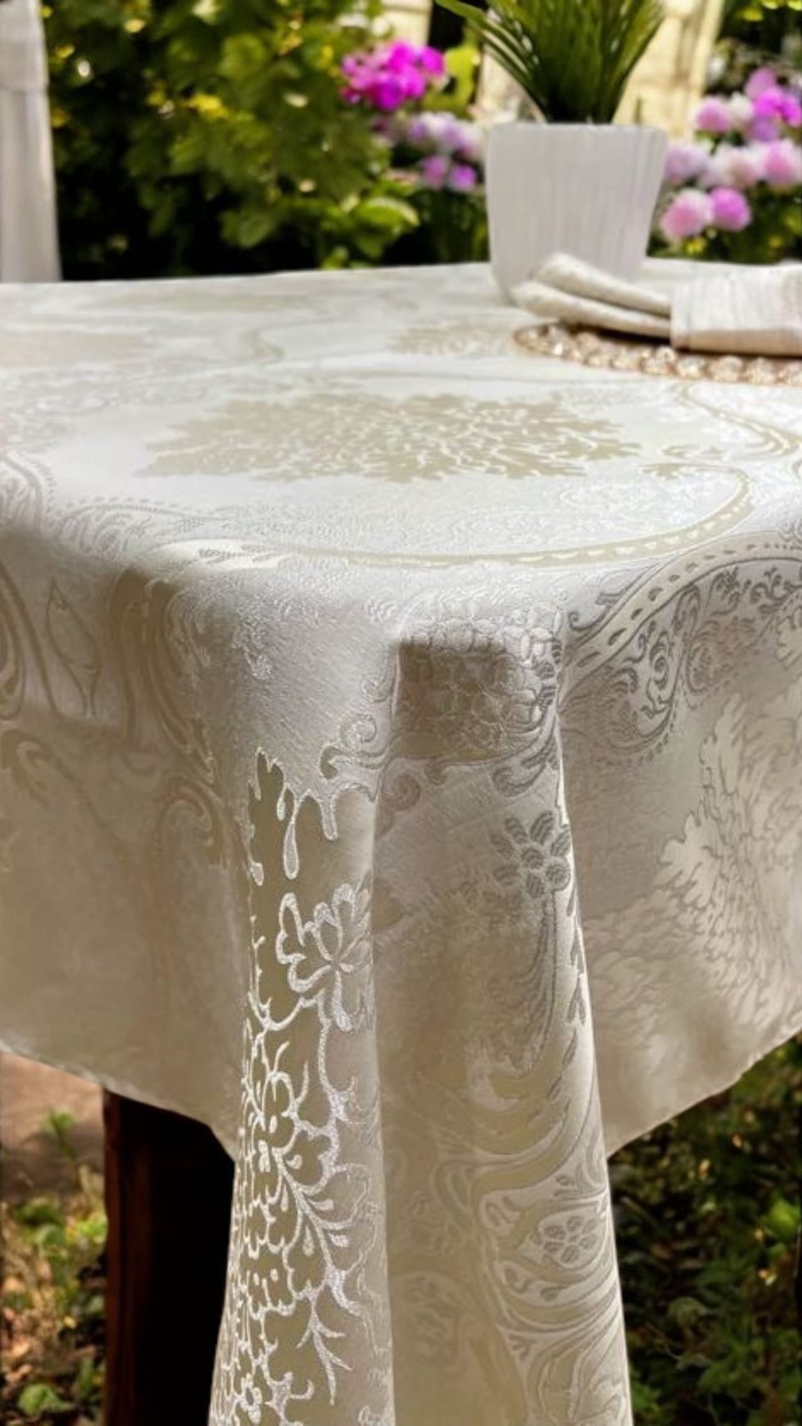 Shabbat Table Setting Ideas That Elevate the Experience